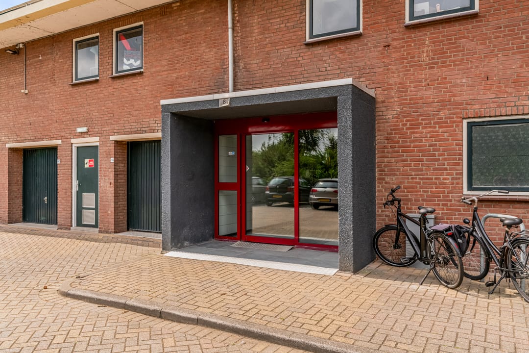 Photo 8 of Tooroplaan 52