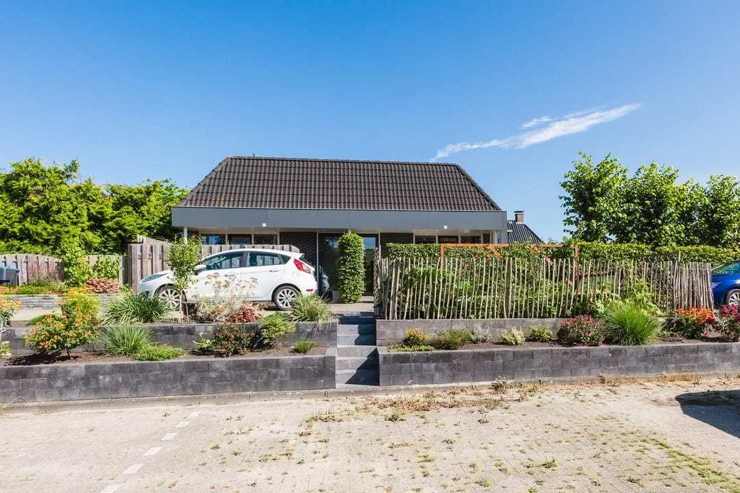 Photo 7 of van Brederodestraat 63