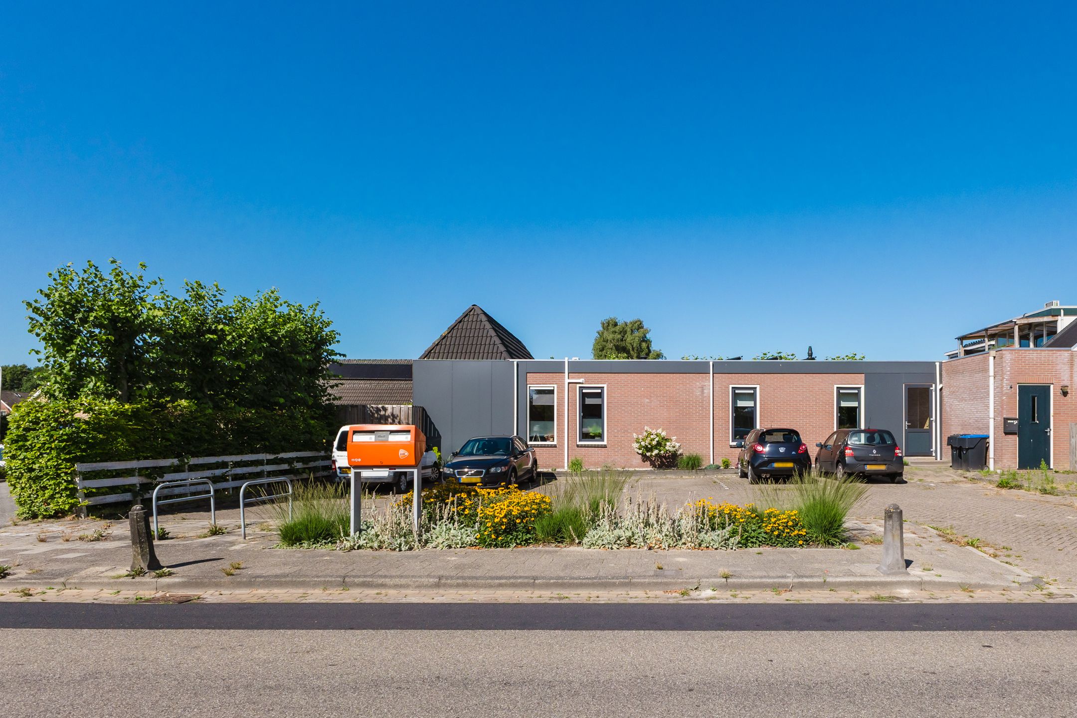 Photo 15 of van Brederodestraat 63