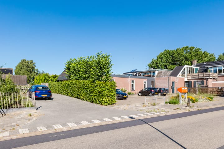 Foto 17 van van Brederodestraat 63