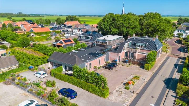 Foto 18 van van Brederodestraat 63