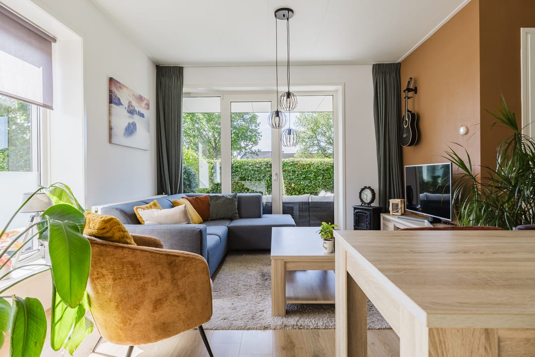 Photo 26 of van Brederodestraat 63