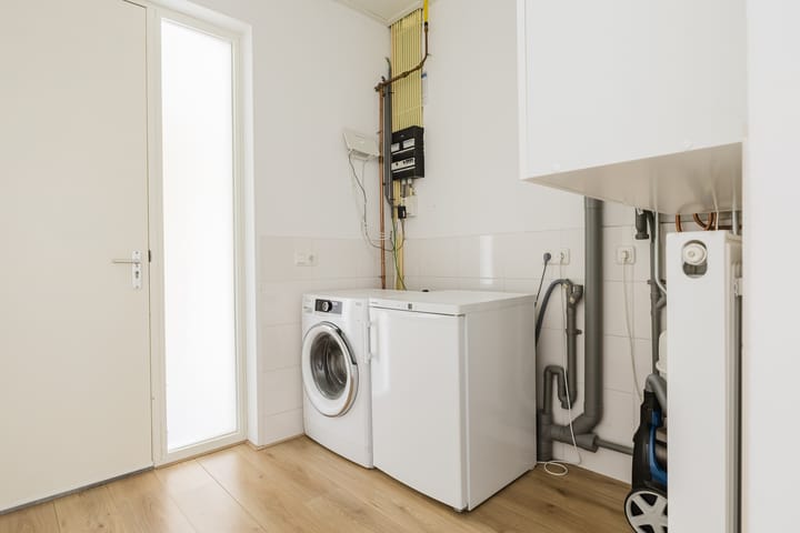 Foto 38 van van Brederodestraat 63