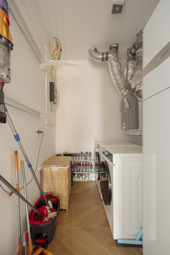 Photo 30 of Wijnand Nuijenstraat 64