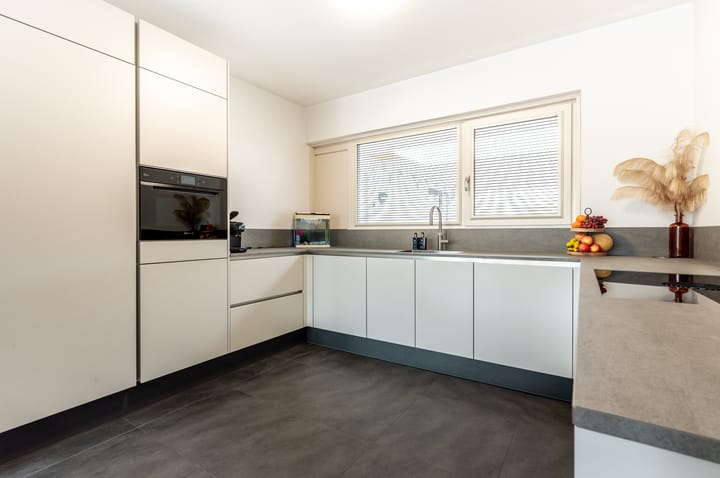 Photo 2 of Karveel 60 45