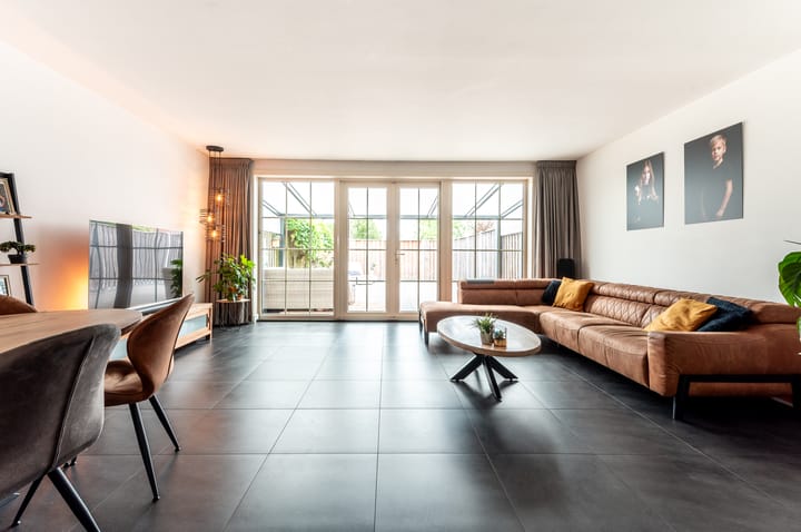 Photo 19 of Karveel 60 45