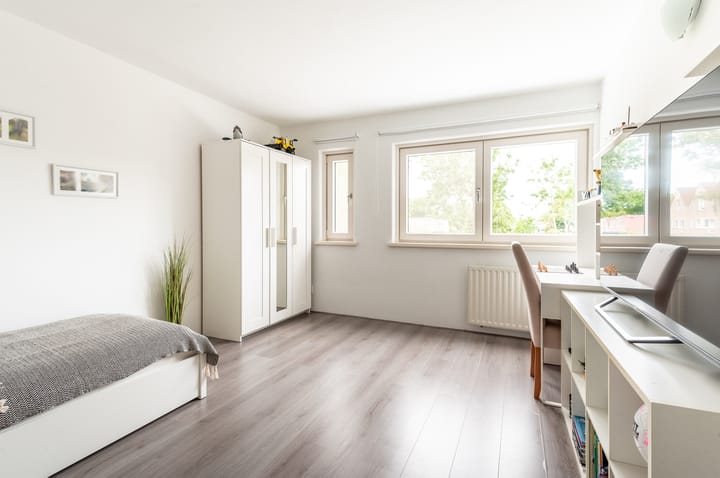 Photo 28 of Karveel 60 45