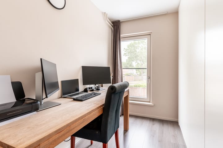 Photo 30 of Karveel 60 45