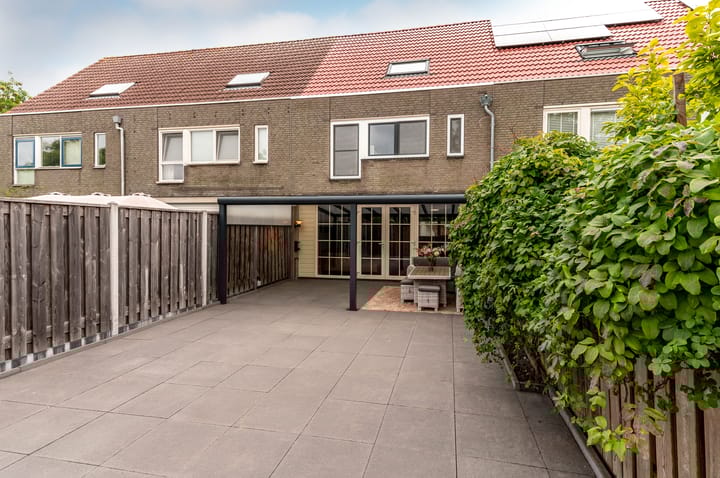 Photo 36 of Karveel 60 45