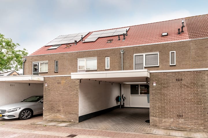 Photo 42 of Karveel 60 45