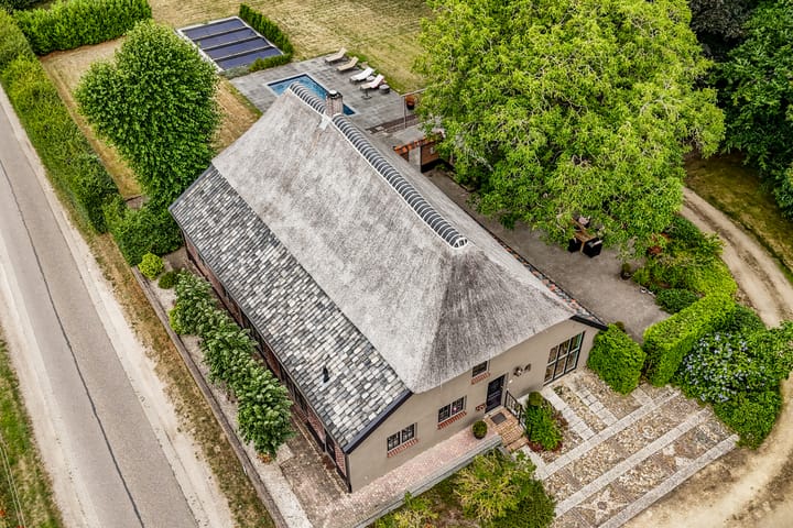 Photo 1 of Pastoriestraat 19