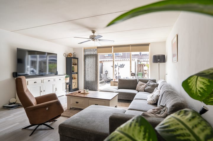 Foto 11 van Staartmolenstraat 15