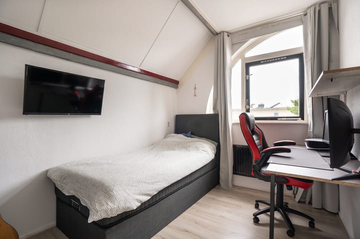 Foto 28 van Staartmolenstraat 15