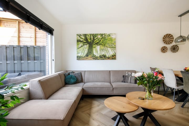 Photo 10 of Palet 25