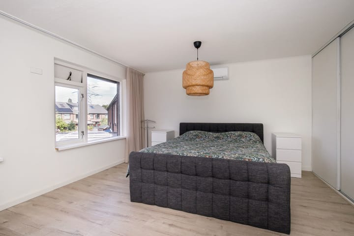 Photo 16 of Palet 25