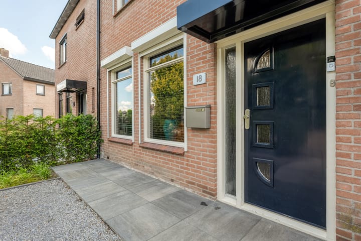 Foto 2 van Vondelstraat 18