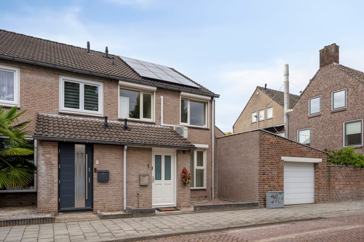 Foto 38 van Burgemeester Ploegmakerslaan 1