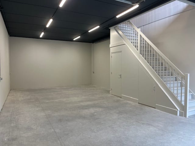 View photo 2 of Coenecoop 7-N