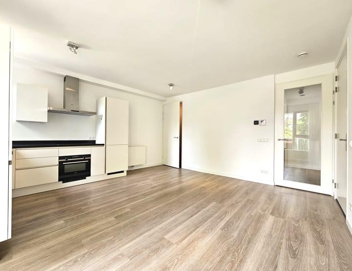 Foto 2 van Drenthelaan 8-C