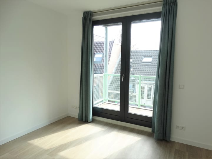 Foto 9 van Drenthelaan 8-C