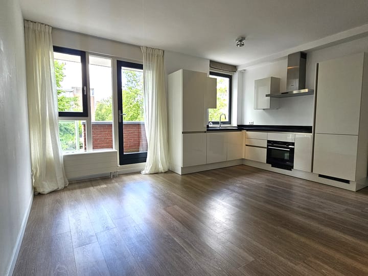 Foto 3 van Drenthelaan 8-C