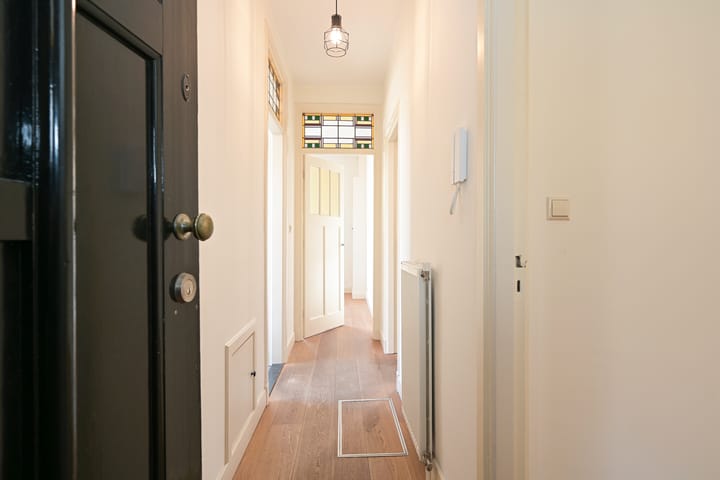 Photo 7 of Zoutmanstraat 63-C