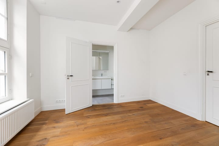 Photo 10 of Buitenkant 3