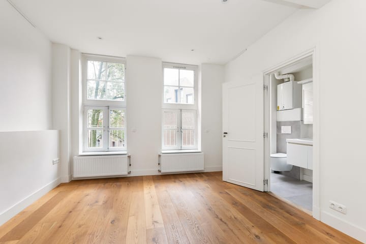 Photo 8 of Buitenkant 3