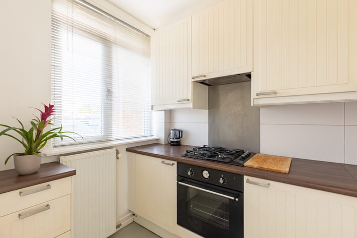 Photo 3 of Dokter De Liefdestraat 34