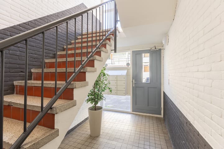 Photo 5 of Dokter De Liefdestraat 34