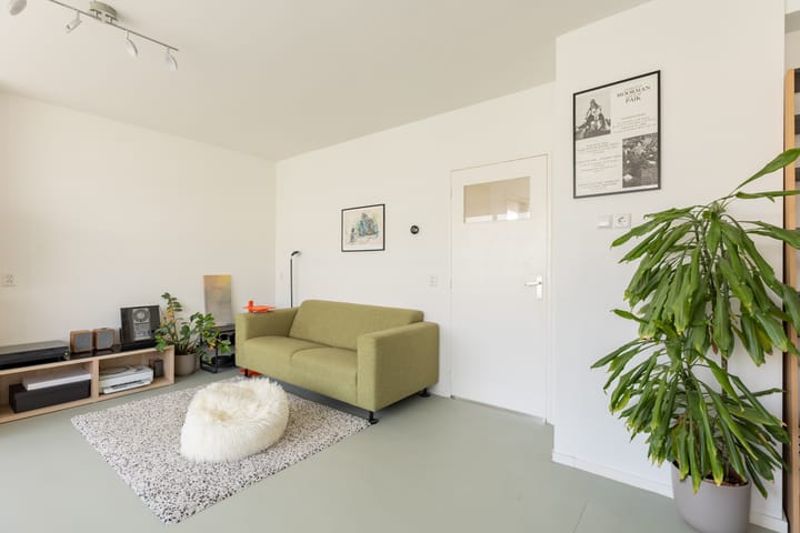 Photo 8 of Dokter De Liefdestraat 34