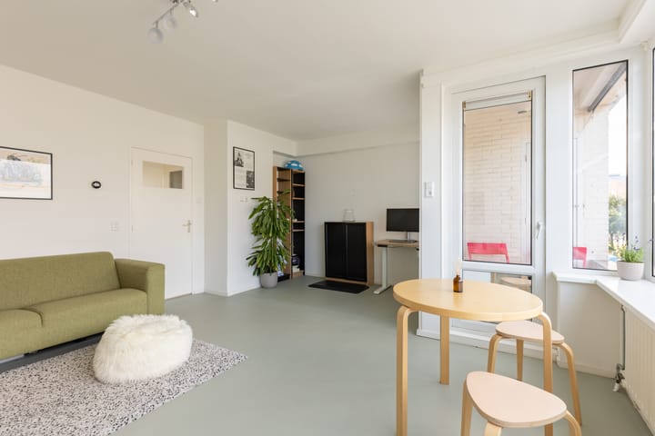 Photo 9 of Dokter De Liefdestraat 34