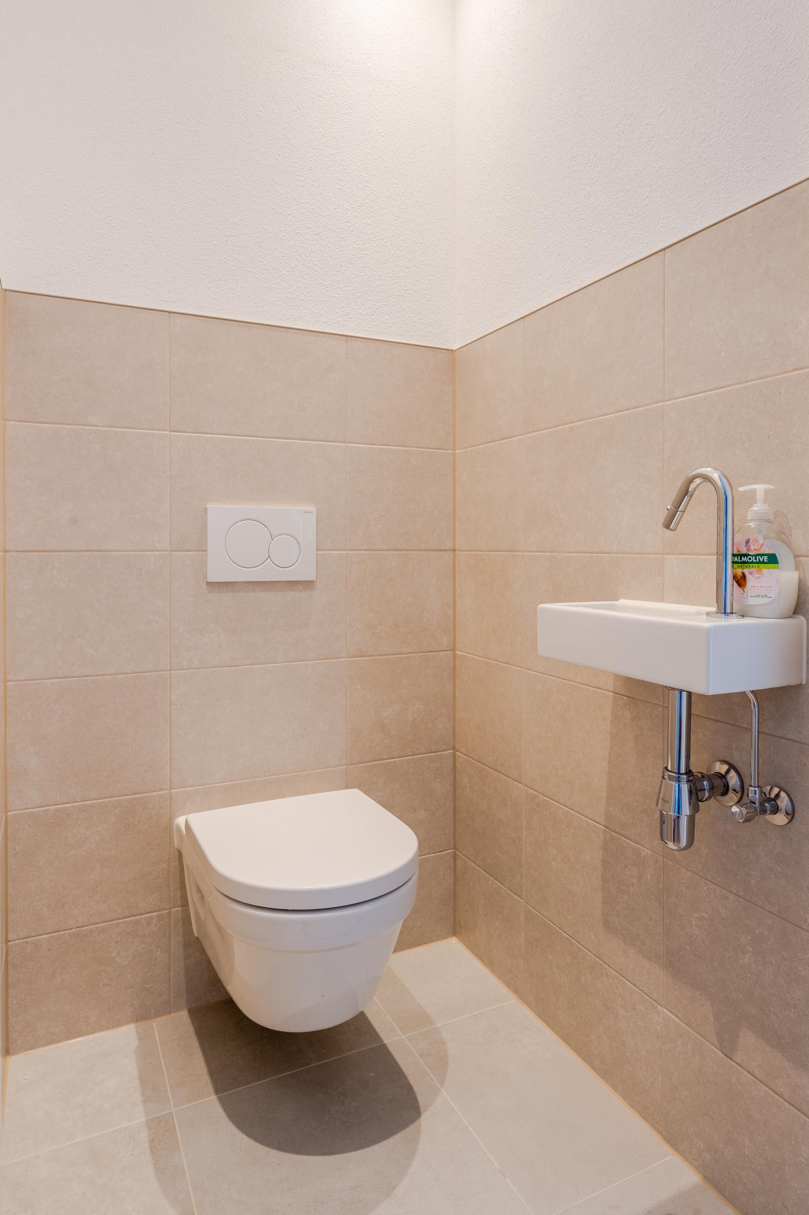 Photo 15 of Markgraaflaan 203