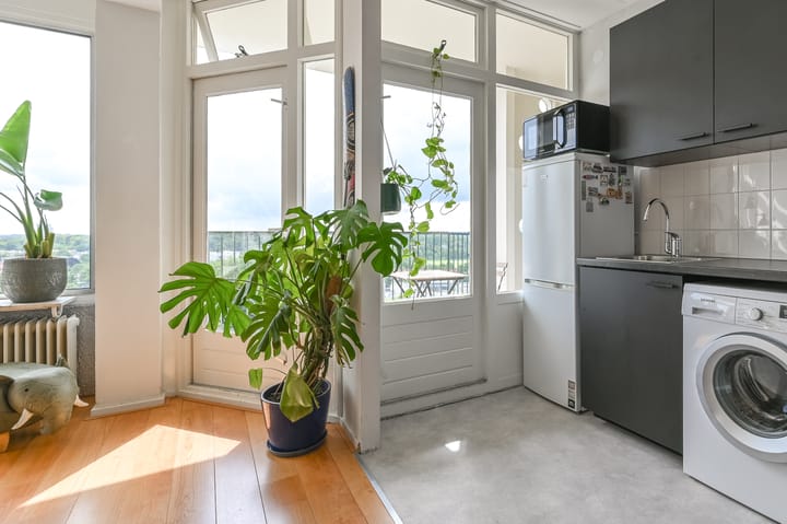 Photo 11 of Van Leeuwenhoekstraat 5-0137