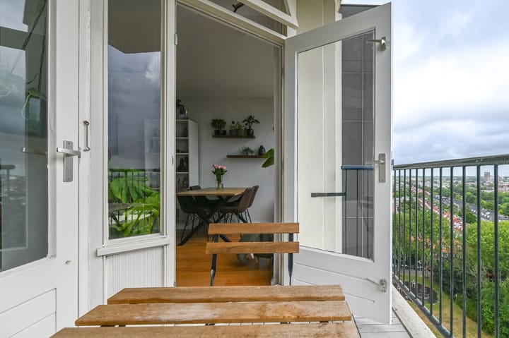 Photo 15 of Van Leeuwenhoekstraat 5-0137