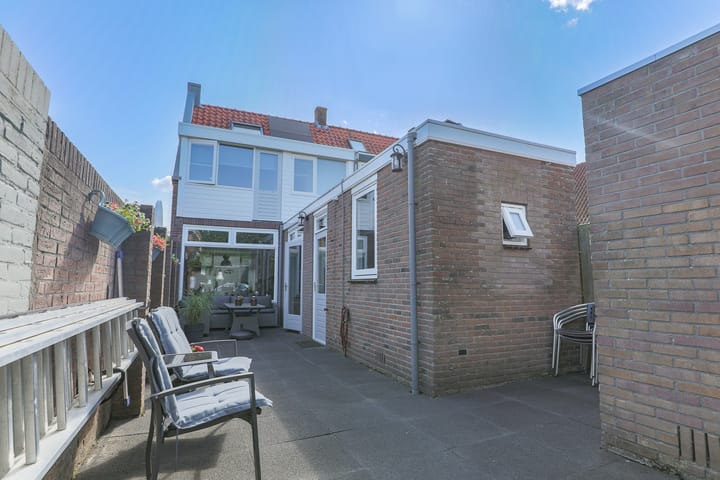 Foto 2 van Klooster 13