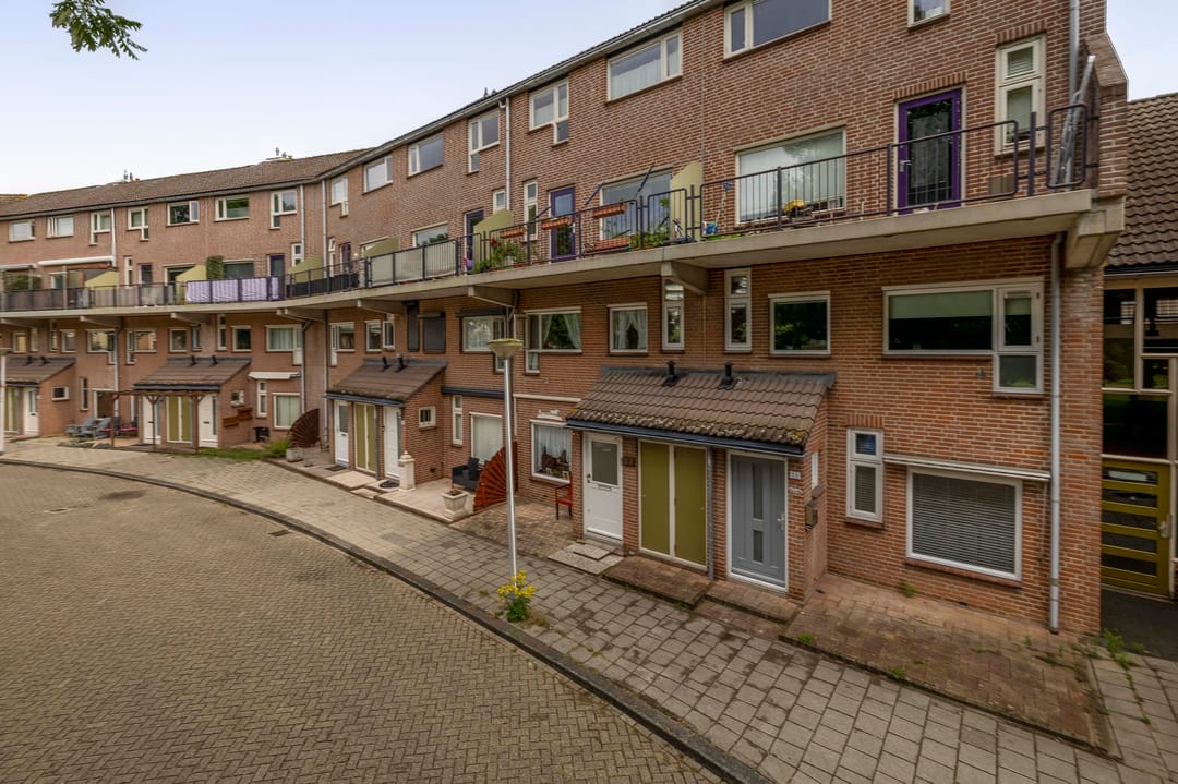 Foto 1 van J.C. Sterrenburgstraat 23