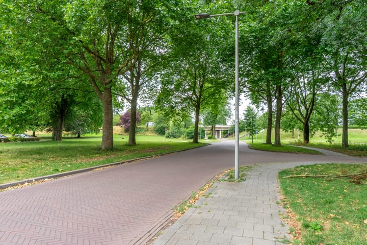 Foto 28 van Graslaan 5-4