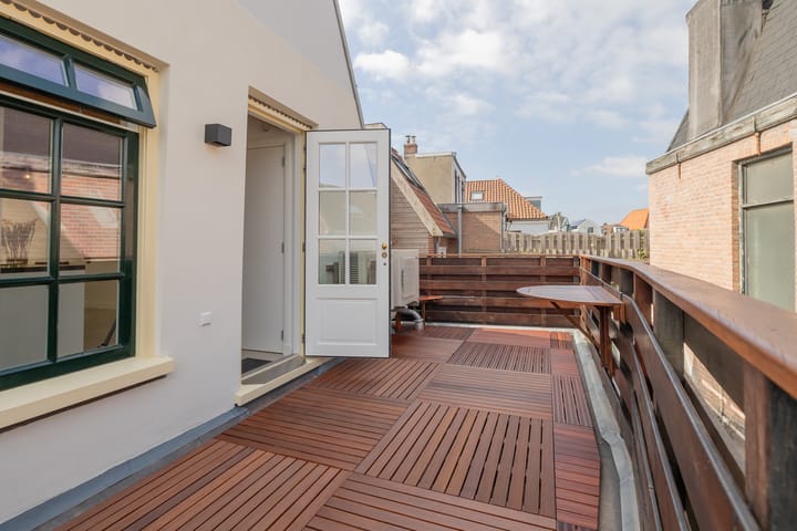 Foto 15 van Burgwal 26