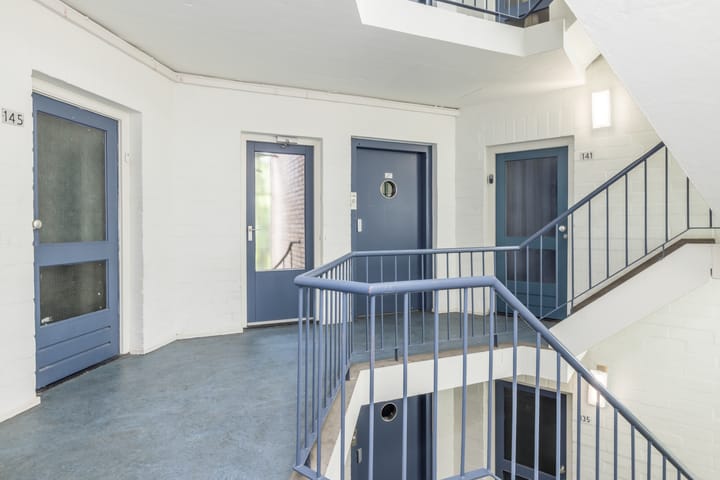 Foto 29 van Berghofstraat 143