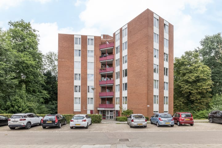 Foto 31 van Berghofstraat 143