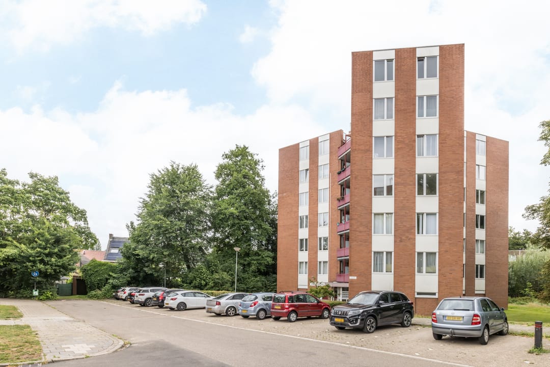 Foto 32 van Berghofstraat 143