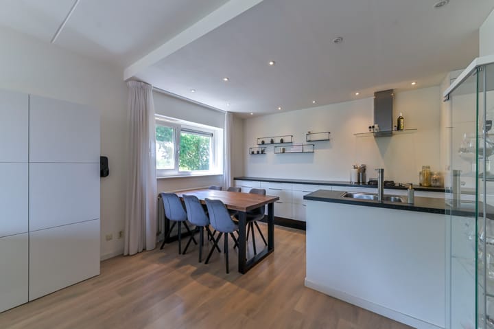 Foto 10 van Graaf van Loonlaan 65