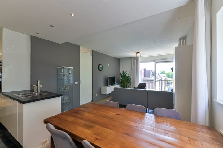 Foto 11 van Graaf van Loonlaan 65