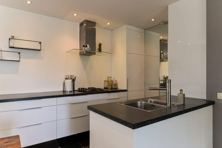 Foto 12 van Graaf van Loonlaan 65