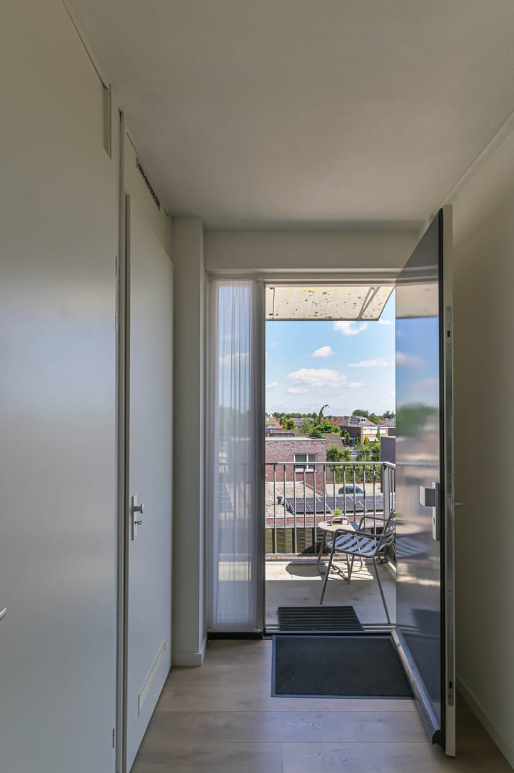 Foto 24 van Graaf van Loonlaan 65