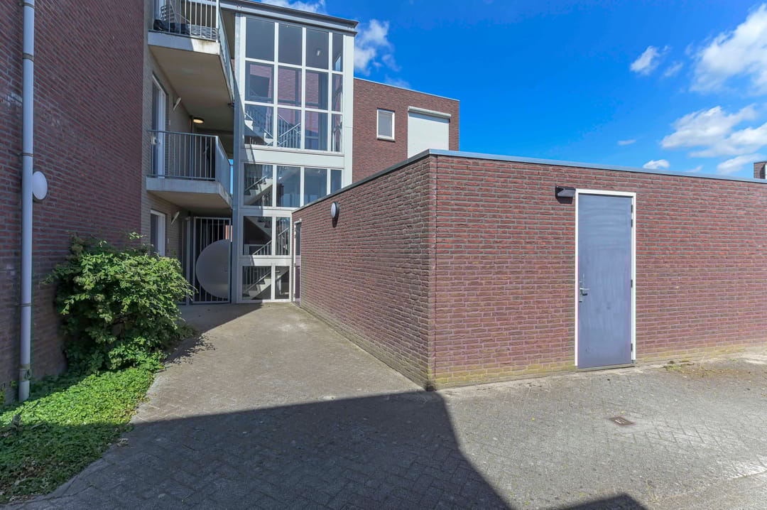 Photo 31 of Graaf van Loonlaan 65