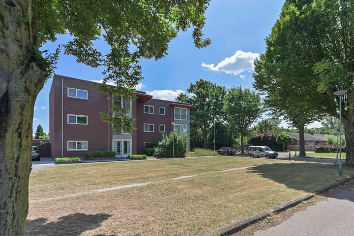 Foto 33 van Graaf van Loonlaan 65