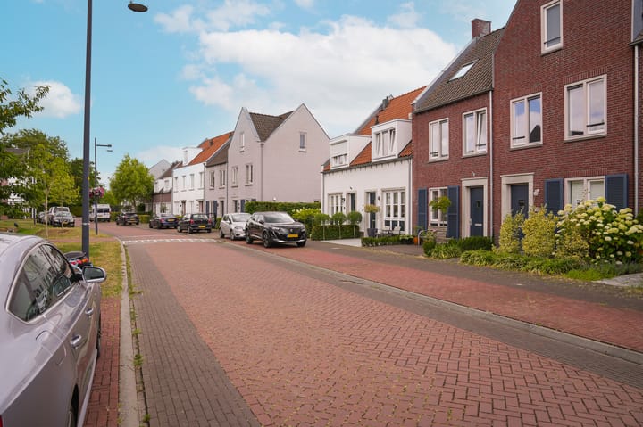 Foto 37 van Pr van Oranjestraat 12