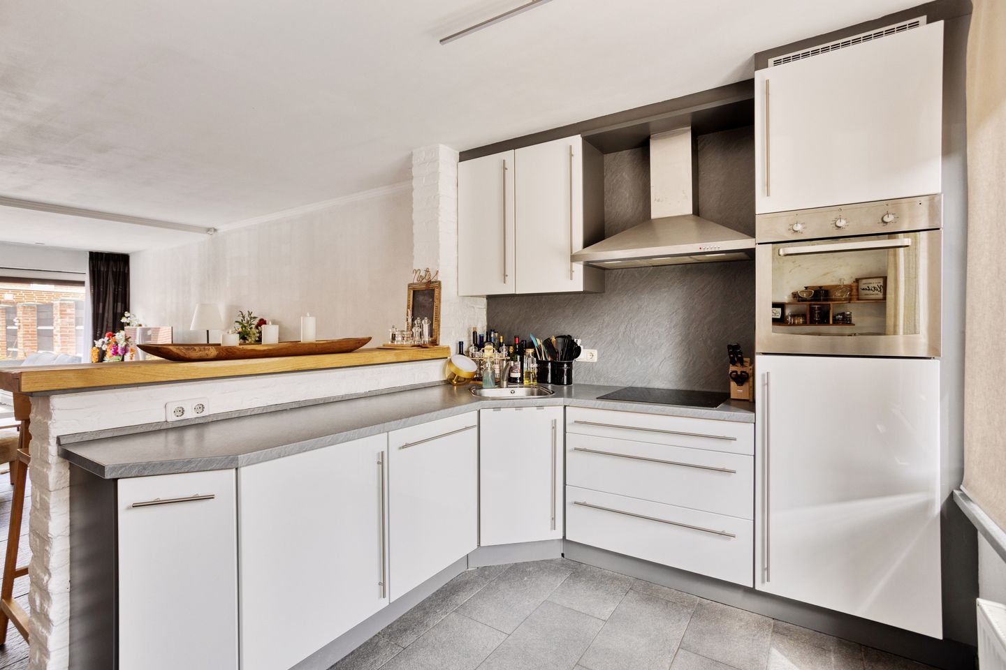 Photo 10 of Dassenstraat 8